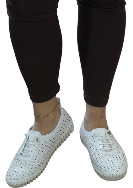 Kadın Babet Beyaz Deri Ayakkabı Tabana Dikişli Bağcıklı indirimleri