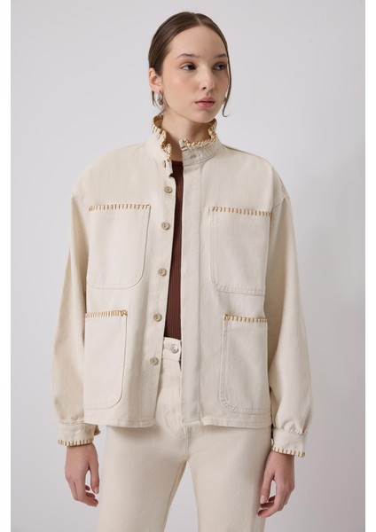 Yakası Nakışlı Denim Ceket