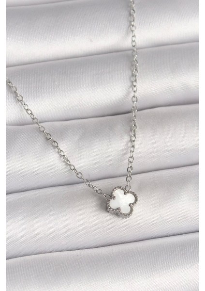 316L Çelik Gümüş Renk Beyaz Yonca Model Kadın Kolye