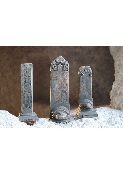 Orhun Yazıtları Üçlü Set (Kültigin, Bilgekagan, Tonyukuk Yazıtları) Tam Metin