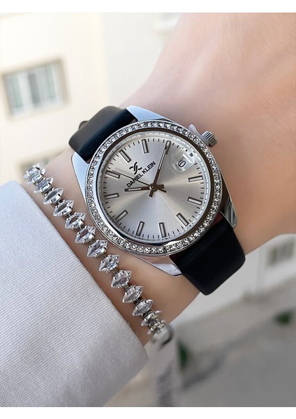 Kordonu Siyah Deri Kadın Kol Saati ve Bileklik