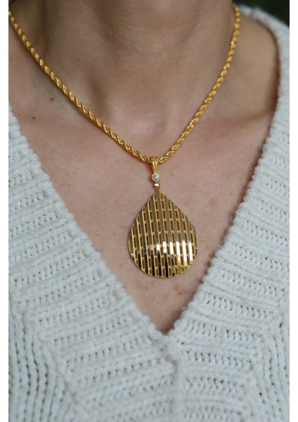 14 Ayar Altın Cimarlı Ajda Desenli Damla Kolye Ucu