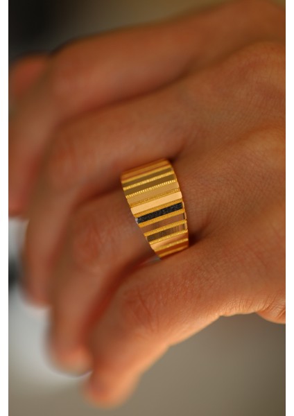 14 Ayar Altın Ajda Desenli Yüzük fiyatları