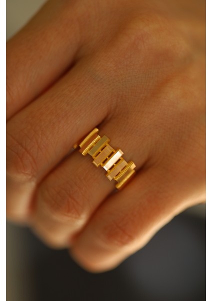 14 Ayar Altın Cimarlı Zikzak Desenli Yüzük