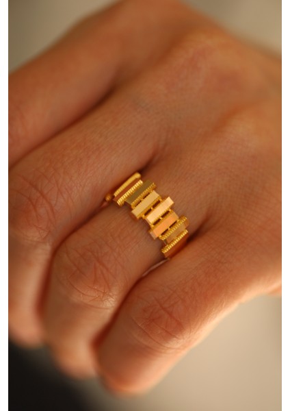 14 Ayar Altın Cimarlı Zikzak Desenli Yüzük fiyatları