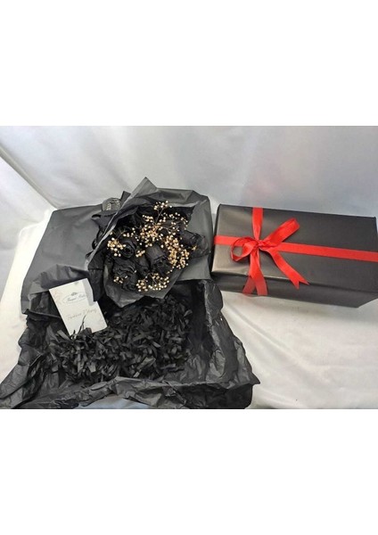 Sonsuz Aşk 9 Adet Yapay Siyah Gül ve Siyah Ambalaj ile Hazırlanmış Buket modelleri