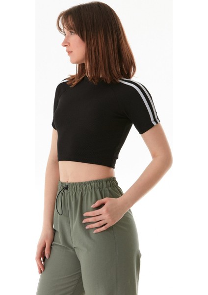 Fitilli Kolları Şeritli Crop Tişört modelleri