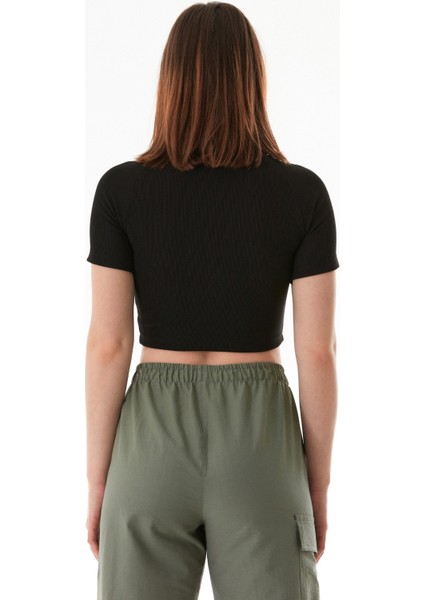 Fitilli Kolları Şeritli Crop Tişört fırsatları