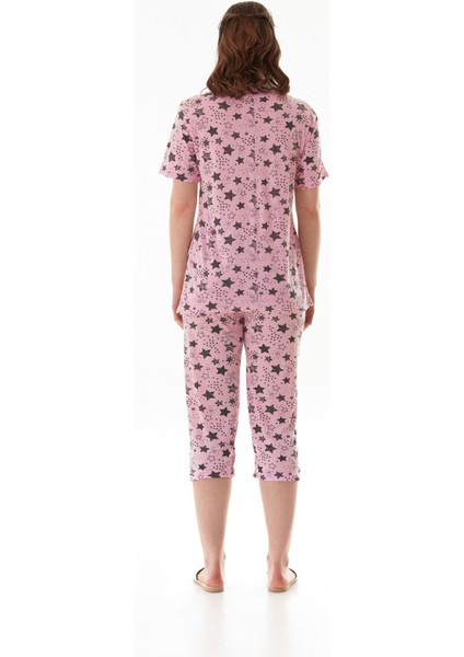 Büyük Yıldız Desenli Kısa Kol Kapri Pijama Takımı