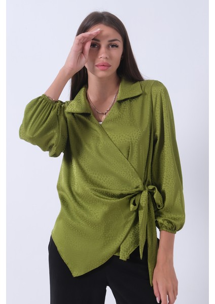 Yeşil Yandan Bağlama Detaylı Bluz Gömlek 41620075.07 fırsatları