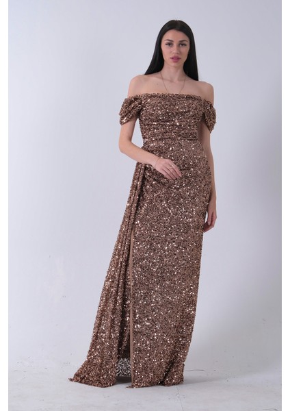 Bakır Kadın Omzu Açık Payetli Yırtmaçlı Uzun Abiye Elbise 9705544.231 fiyatları
