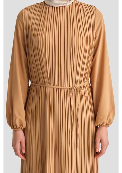 Piliseli Elbise 24Yd9435 Camel fırsatları
