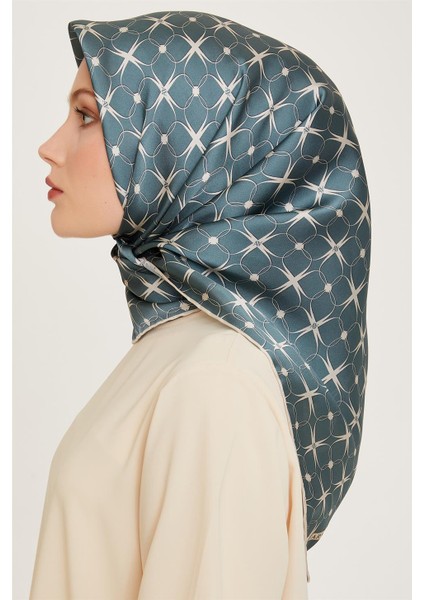 Monogram Desenli Sura Saf İpek Eşarp 9207D 01 83 modelleri