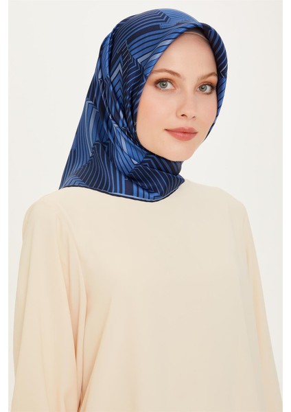 Geometrik Desenli Twill Saf İpek Eşarp 9218D 83 85