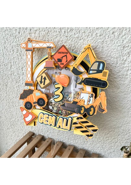 Iş Makineleri Temalı Erkek Çocuk Doğum Günü Isme Özel 3D Pasta Parti Süsü Cake Topper (22 x 22 cm )