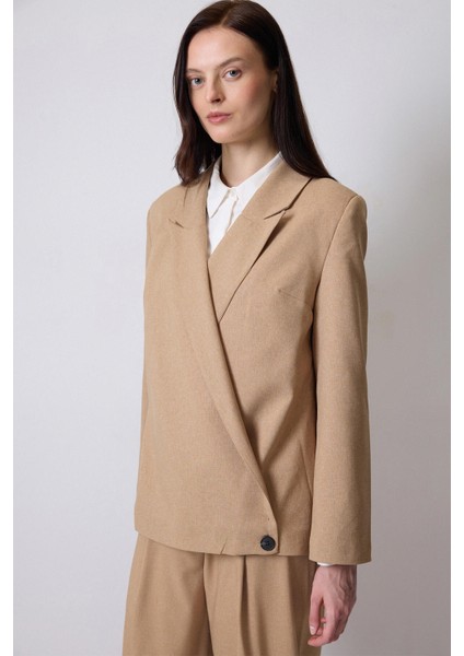 Vatkalı Kruvaze Blazer Ceket fiyatları