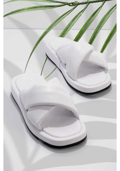 Siyah Leather Kadın Terlik K04507430003