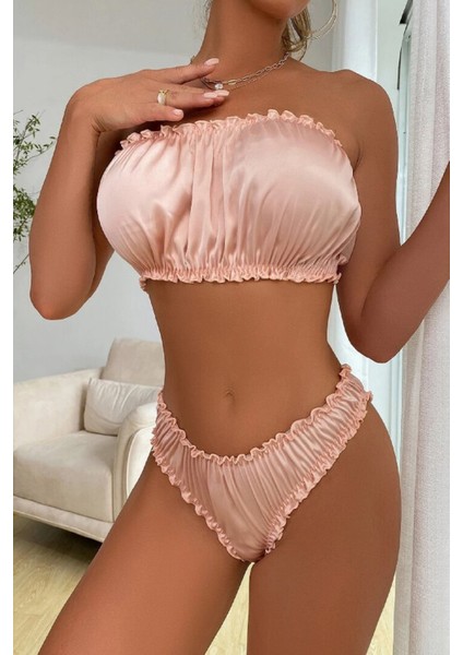 Kadın Özel Tasarım Iç Çamaşır Takımı