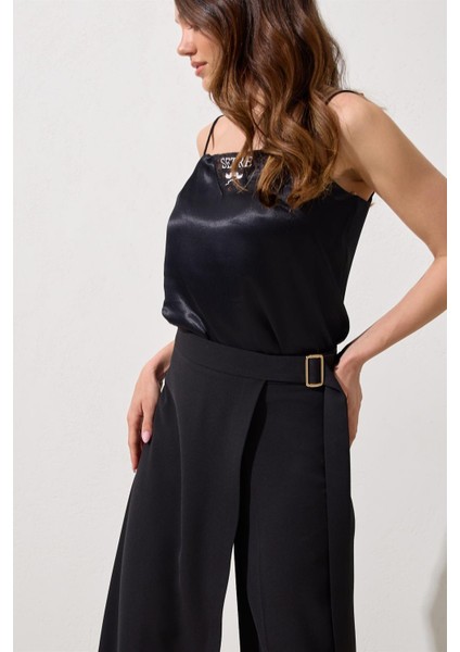 Siyah Bel Detaylı Pantolonlu Etek fırsatları