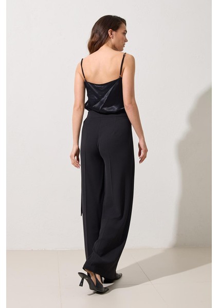 Siyah Bel Detaylı Pantolonlu Etek indirimleri