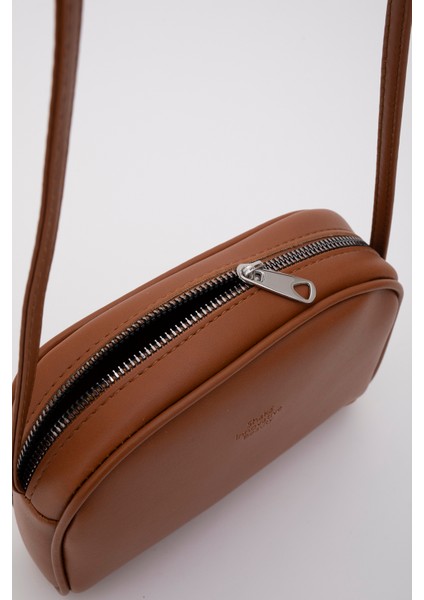 Taba SHK25 Mini Urban Çapraz Askılı Tek Bölmeli Suni Deri Kol ve Omuz Çantası U:19 E:13 G:4 cm