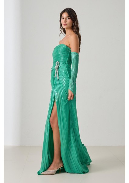 Yeşil Straplez Belden Toka ve Drape Detaylı Uzun Abiye Elbise modelleri