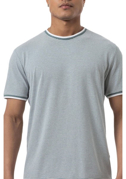 Yatay Çizgili Bisiklet Yaka T-Shirt