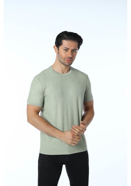 Jakarlı Bisiklet Yaka T-Shirt