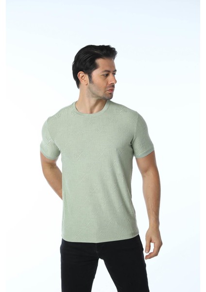 Jakarlı Bisiklet Yaka T-Shirt