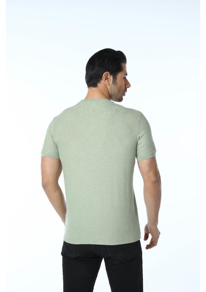 Jakarlı Bisiklet Yaka T-Shirt