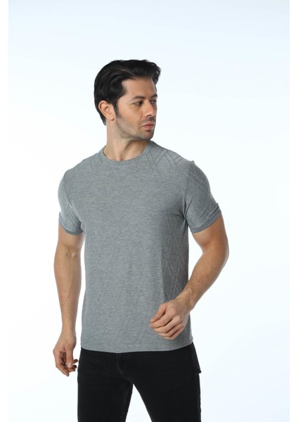 Jakarlı Bisiklet Yaka T-Shirt