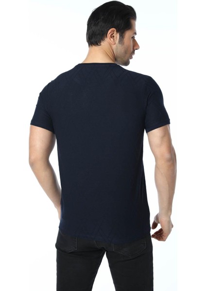 Jakarlı Bisiklet Yaka T-Shirt