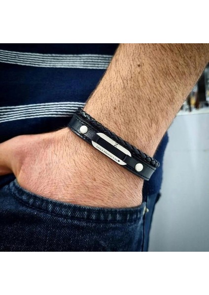 Erkekler İçin Derili Aşk Temalı Oval Motifli 925 Ayar Gümüş Plakalı Harfe Özel Bileklik-420Harf-Siyah fiyatları