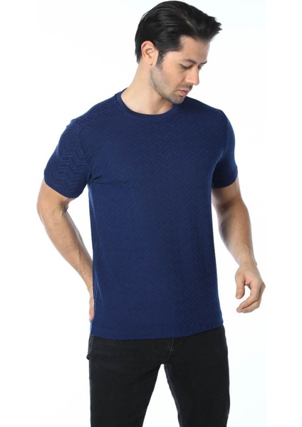Jakarlı Bisiklet Yaka T-Shirt