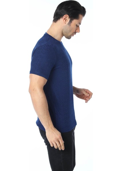 Jakarlı Bisiklet Yaka T-Shirt