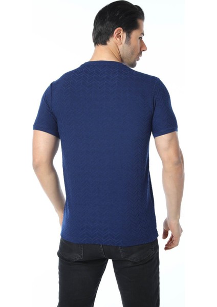 Jakarlı Bisiklet Yaka T-Shirt