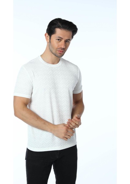 Jakarlı Bisiklet Yaka T-Shirt