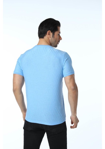 Jakarlı Bisiklet Yaka T-Shirt