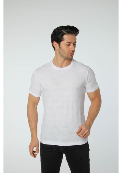 Jakarlı Bisiklet Yaka T-Shirt
