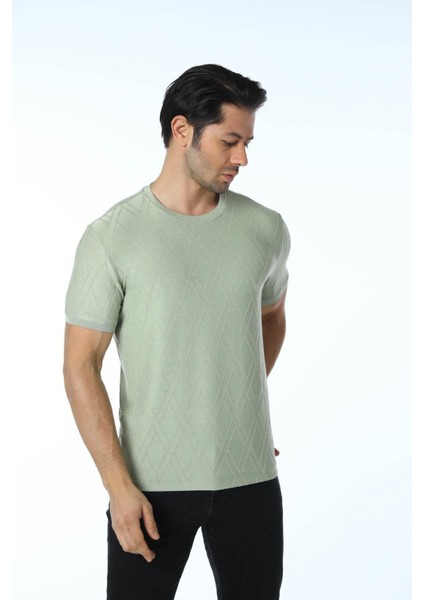 Jakarlı Bisiklet Yaka T-Shirt