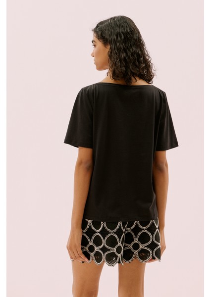 Kayık V Yaka Kısa Kol T-Shirt Siyah Y2523813_001 fiyatları