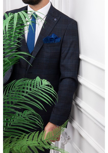 Erkek Slim Fit Sivri Yaka Lacivert Yelekli Takım Elbise