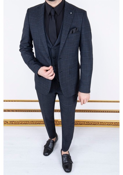 Erkek Slim Fit Sivri Yaka Füme Ekose Kombin Yelekli Takım Elbise