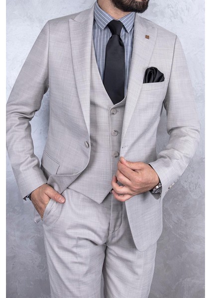 Erkek Slim Fit Sivri Yaka Açık Bej Yelekli Takım Elbise modelleri