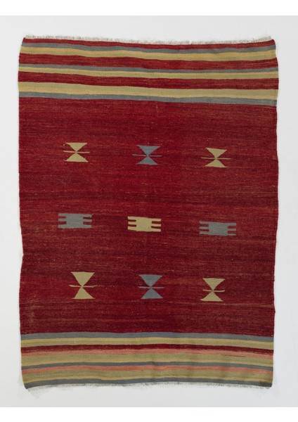 127 x 167 cm Kırmızı Tonlarda Eski El Dokuması Geleneksel Kilim, Yün