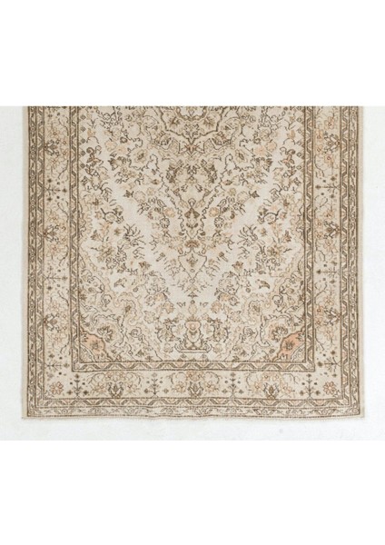171 x 304 cm Yumuşak Renklerde Eski Anadolu Uşak Halısı. El Dokuma Halı, Yün Zemin Kaplaması