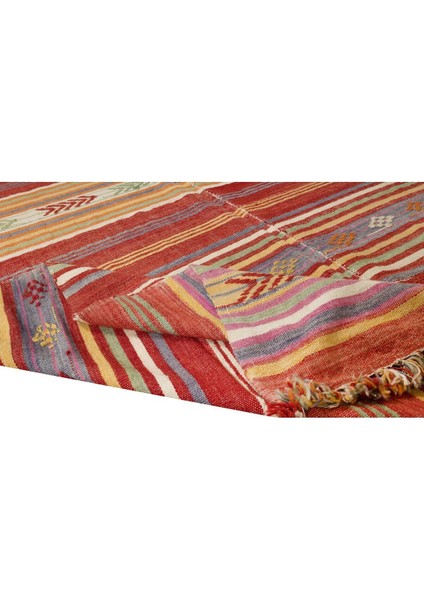 174 x 235 cm El Yapımı Çizgi Desenli Eski Kilim, Çift Yönlü. Yün