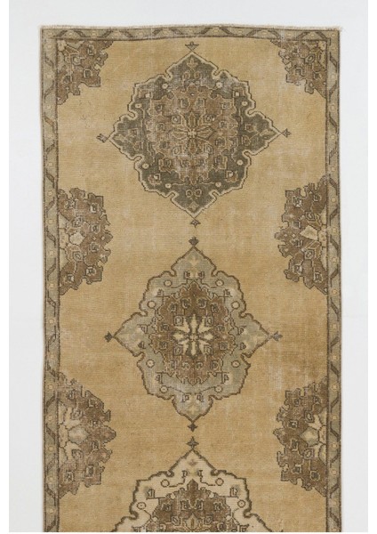 111 x 350 cm Eski Orta Anadolu Uşak Yolluk Halısı. 20.yüzyıl Ortası El Dokuma Yün Halı