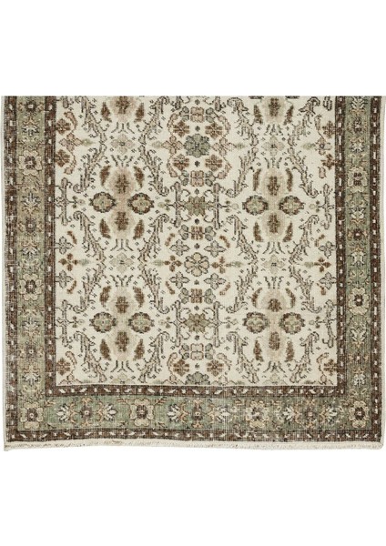 118 x 214 cm Eski El Yapımı Türkiye'de Yapılmış Halı, Çiçek Desenli Alan Halısı