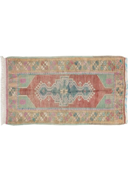 85 x 140 cm Yumuşak Kırmızı, Yeşil, Pembe, Mor Renklerde Eski Türk Dağılım Halısı